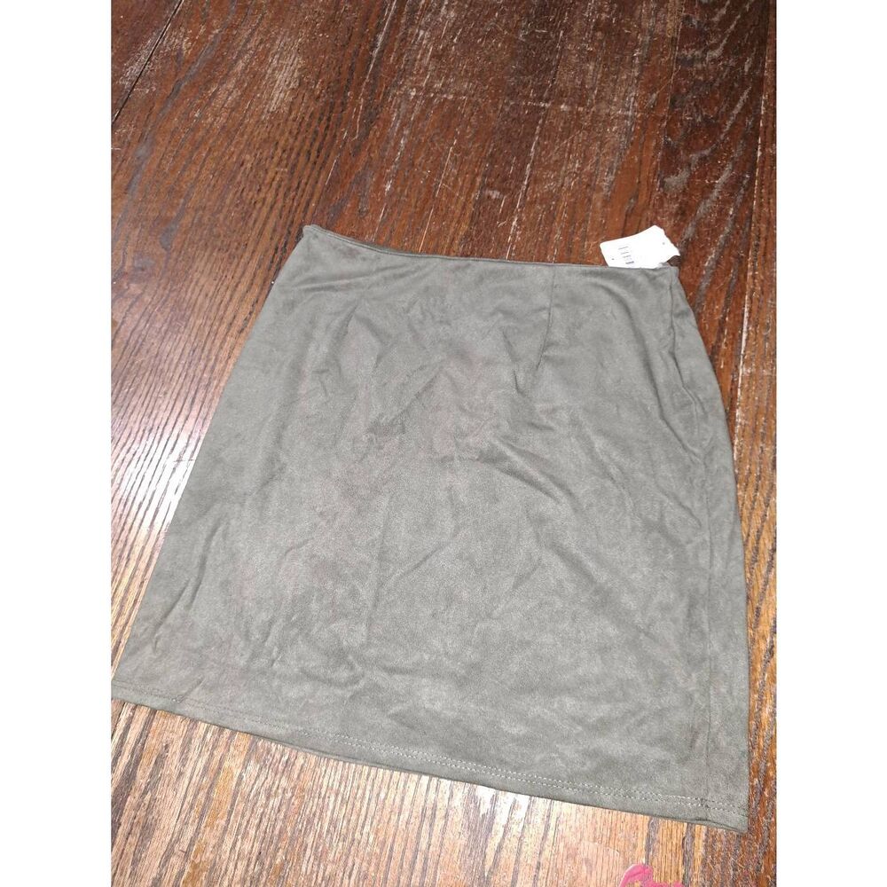 New Medium Windsor Olive Green Rear Zip Mini Skirt NWT